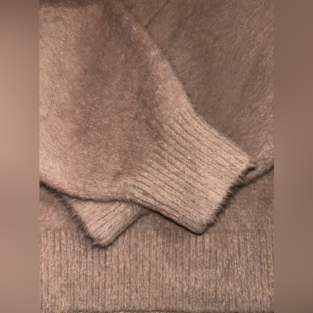Gently use excellent condition very soft xs - Picture 5 of 5
